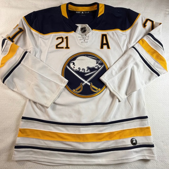 Adidas Buffalo Sabres Jersey Mens 52 White Okposo 21 Alternate Captain Authentic - Picture 2 of 10